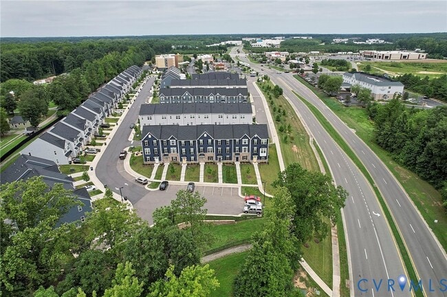 Building Photo - 11190 Winding Brook Terrace Dr