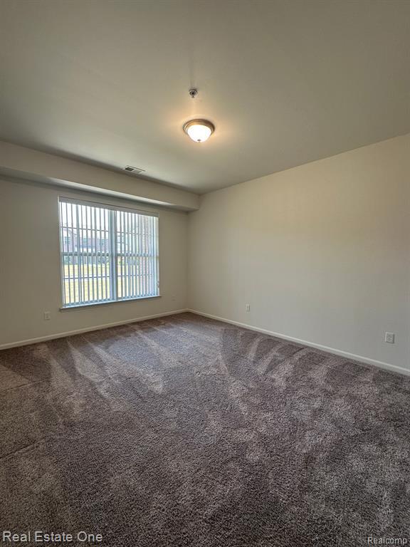 Building Photo - 28289 S Pointe Ln