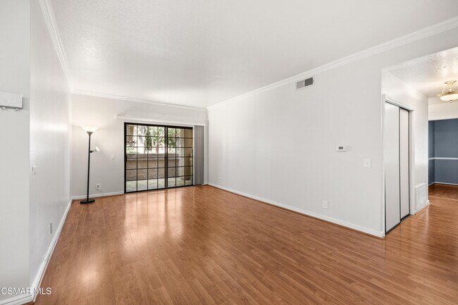 Building Photo - 2328 Archwood Ln