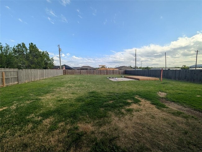 Building Photo - 405 NW 115th St