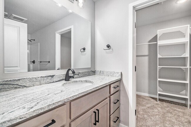 Building Photo - Brand New 5 Bedroom Condo!