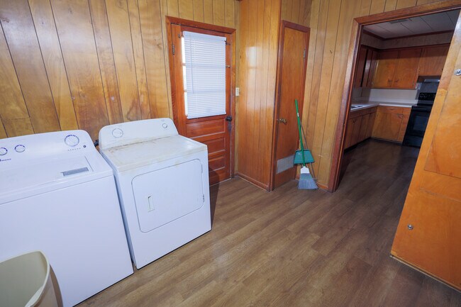 Building Photo - 2624 LA-1