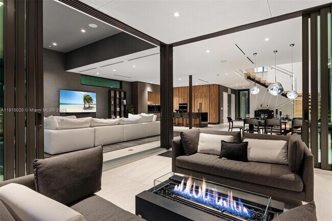 Building Photo - 77 SW 18th Terrace