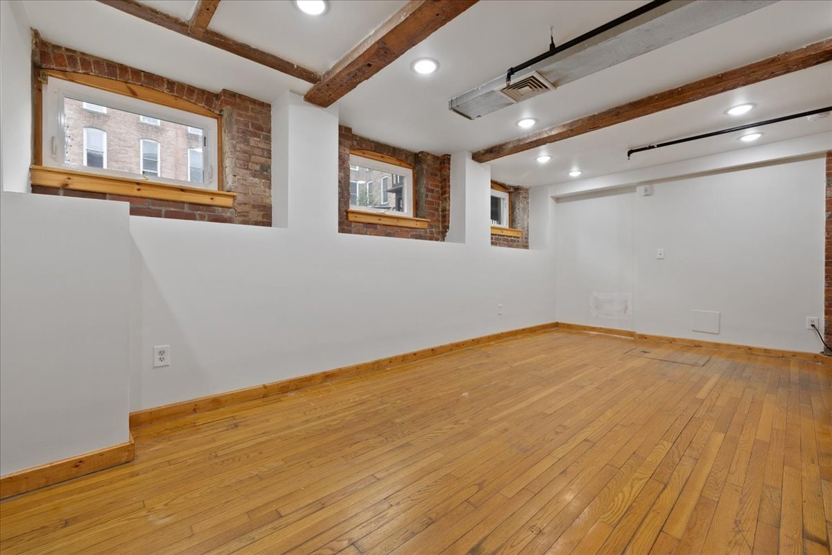 Building Photo - 325 Lafayette St