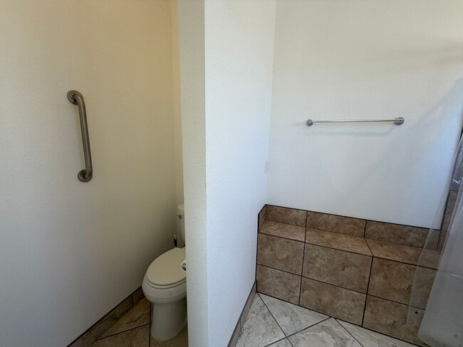 Building Photo - 3 Bedroom Single Story Home Available Near Corrales Rd & Highway 528 in Rio Rancho!