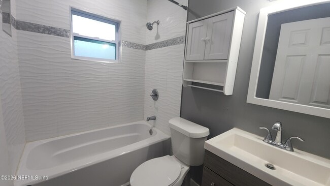 Building Photo - 55 Deltona Blvd