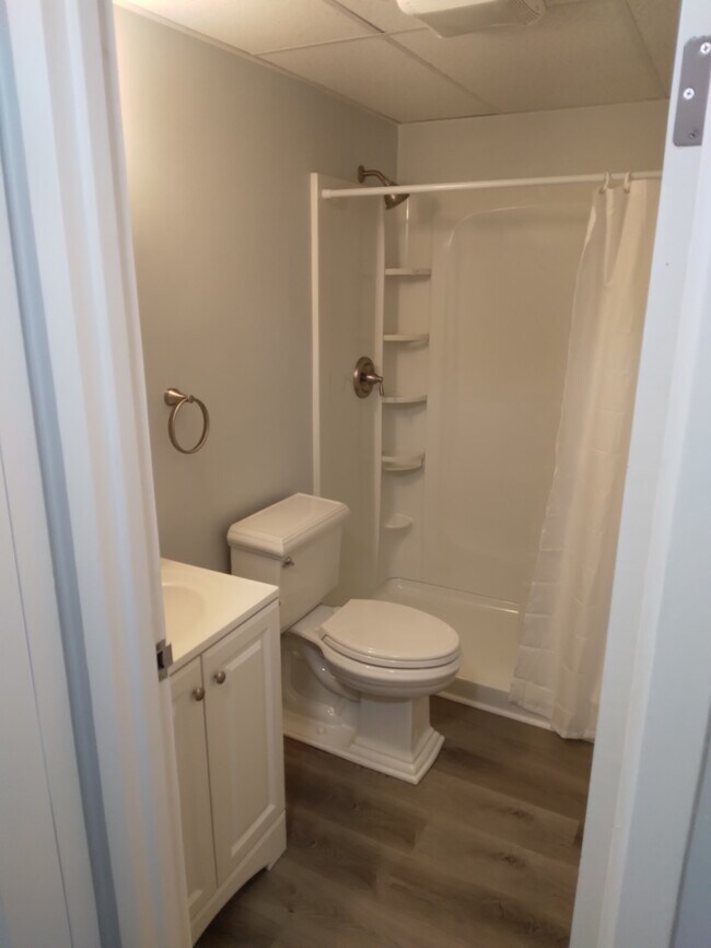 Building Photo - 13 Silvestri Cir