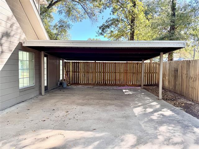 Building Photo - 921 Bradleys Bend