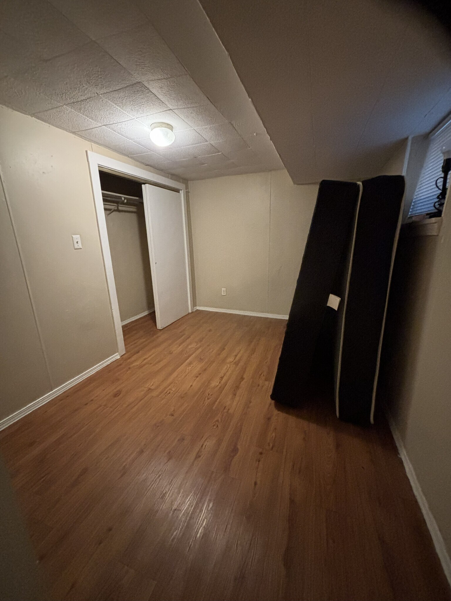 Building Photo - 318 N 41st St