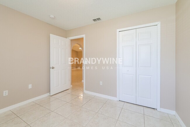 Building Photo - 16052 Dorchester Blvd