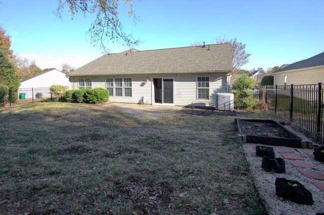 Building Photo - COMING SOON! Beautiful 3BR/2BA Home with Bonus Room in Sought-After Arbor Creek, Charlotte