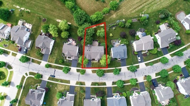 Building Photo - 7492 Fairfield Lakes Dr