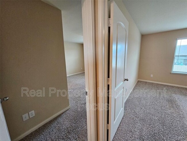 Building Photo - 3109 Bowen St