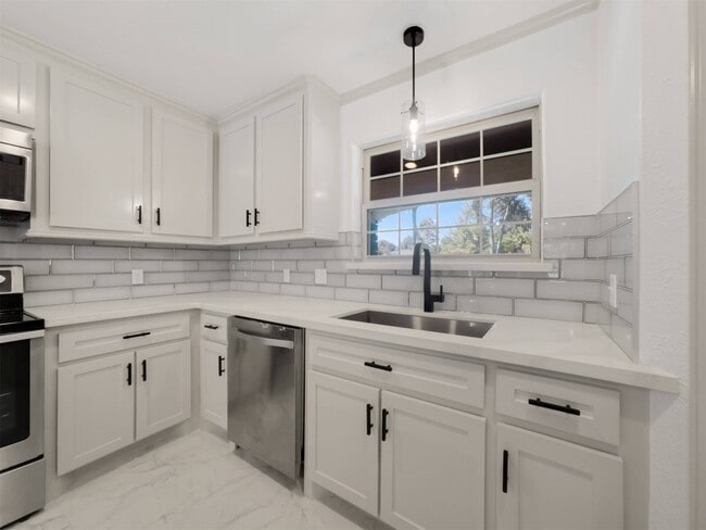 Building Photo - 19502 Balsas Dr