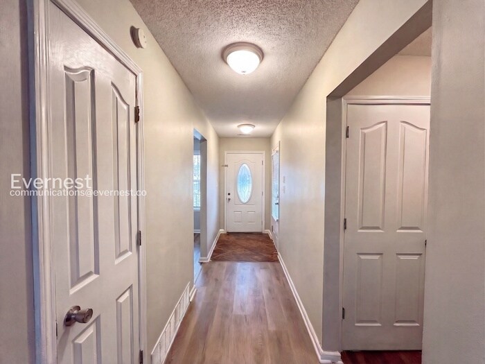 Building Photo - 7312 Durango Dr