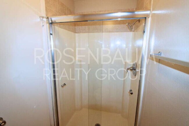 Building Photo - 3313 W Harmont Dr