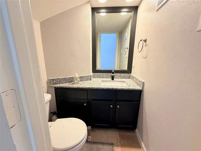 Building Photo - 6808 Eastridge Dr