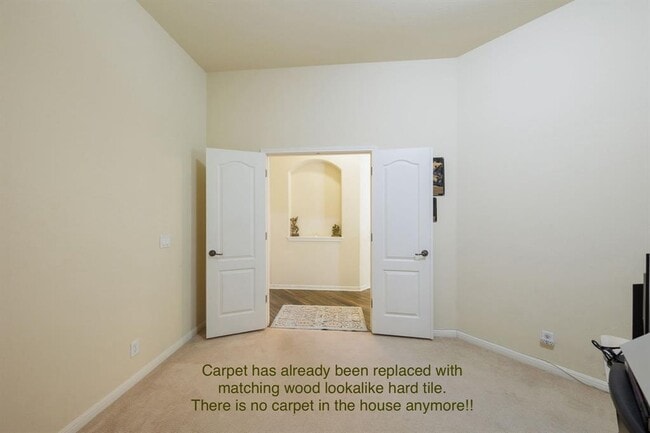Building Photo - 231 St Richie Ln