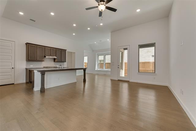 Building Photo - 635 Caprice Blf