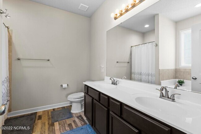 Building Photo - 340 Frisco Wy