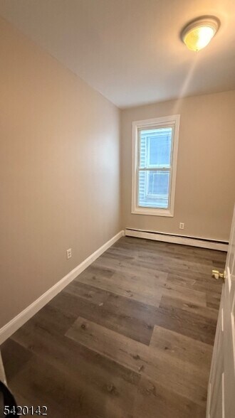 Building Photo - 131 S 8th St