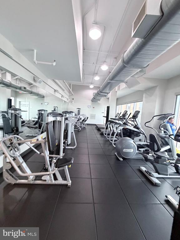 Building Photo - 2001 15th St N