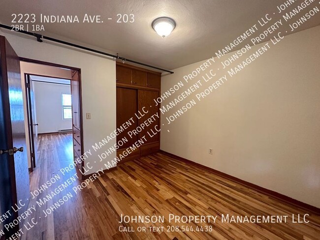 Building Photo - 2223 S Indiana Ave