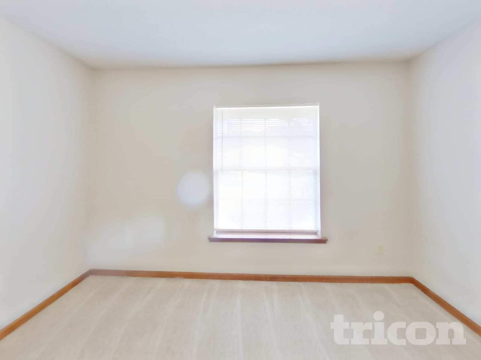 Building Photo - 4750 Deerfoot Ct