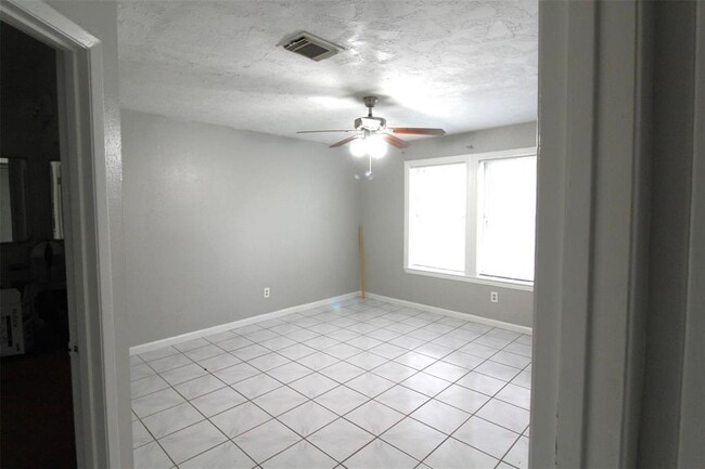Building Photo - 3330 Dragonwick Dr