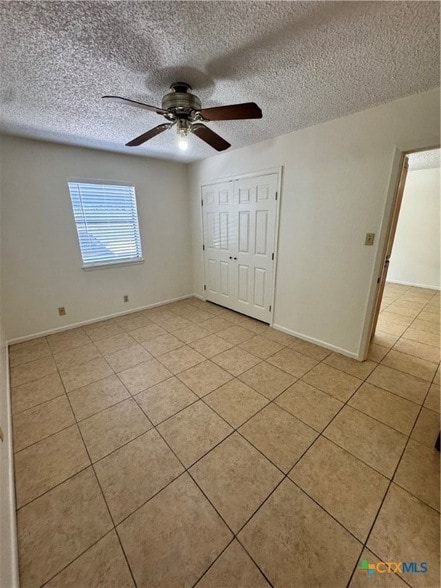 Building Photo - 209 Versailles St