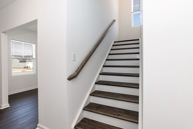 Building Photo - NEW Four Bedroom Home!