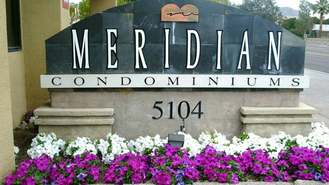 Building Photo - 2 Bed Condo, Stylish Gated Community with ...