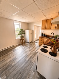Building Photo - Parker Ave,LLC