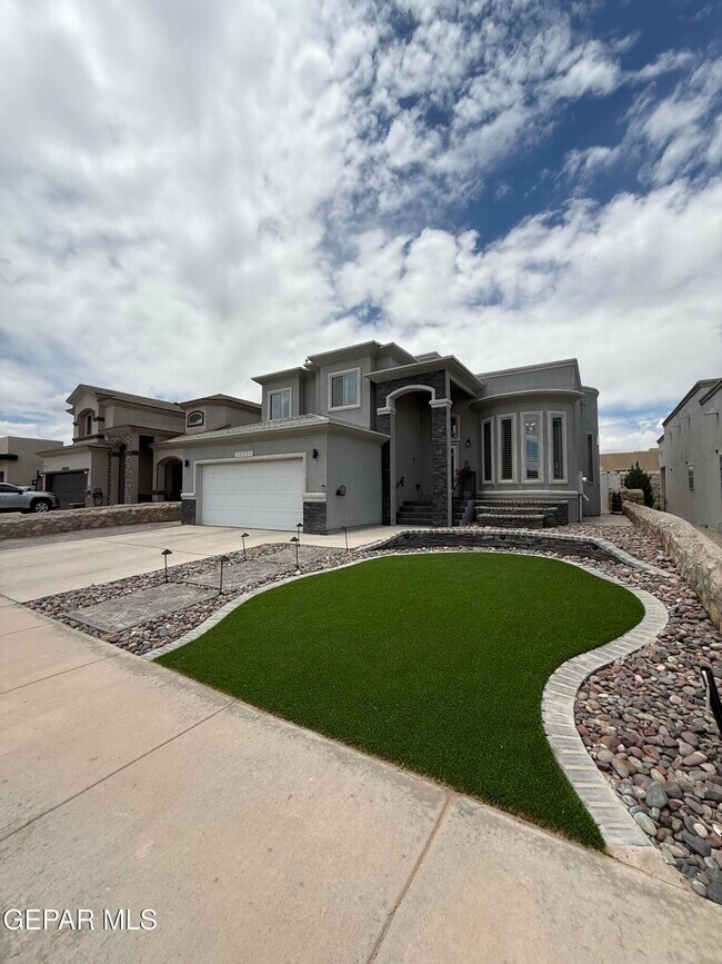 Building Photo - 12551 New Dawn Dr
