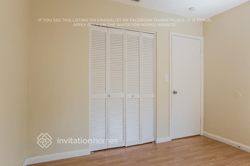 Building Photo - 10431 NW 20th Ct