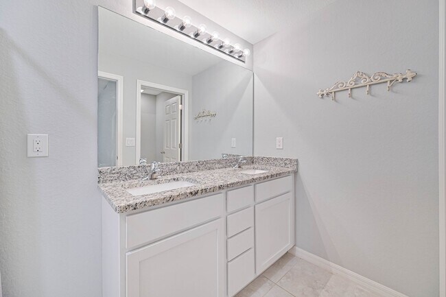 Building Photo - Spacious Three-Bedroom Home with Open Floor Plan, Large Yard