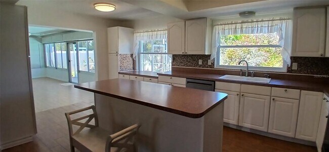 Building Photo - 4397 Harbor Hills Dr