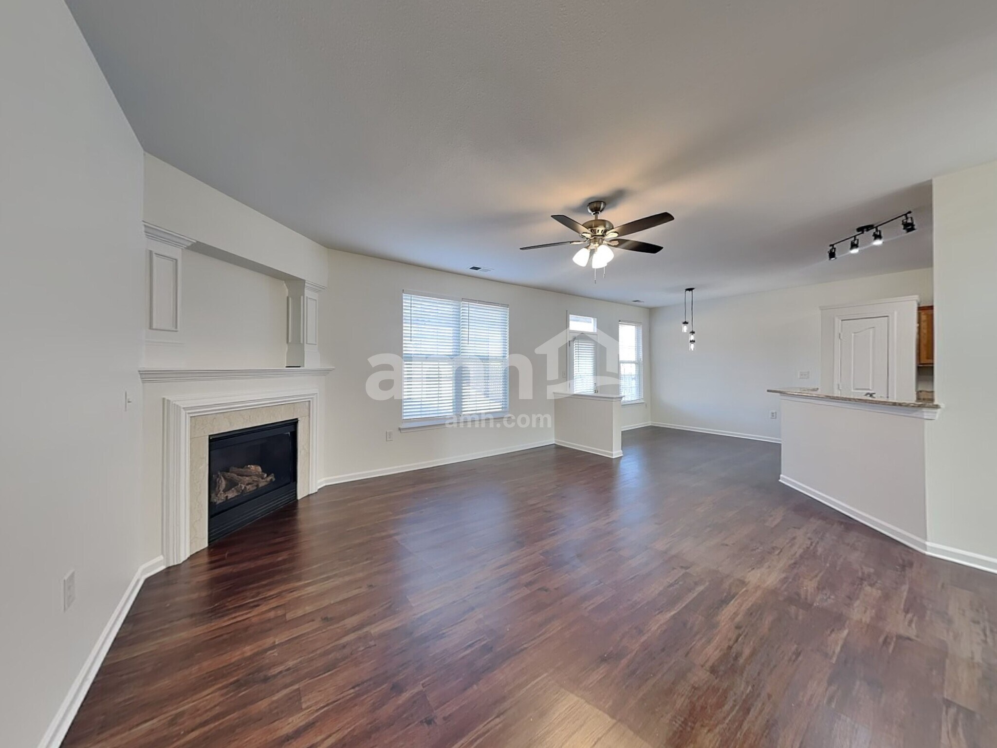 Building Photo - 133 Milroy Ln