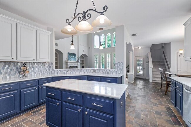 Building Photo - 13011 Far Point Manor Ct