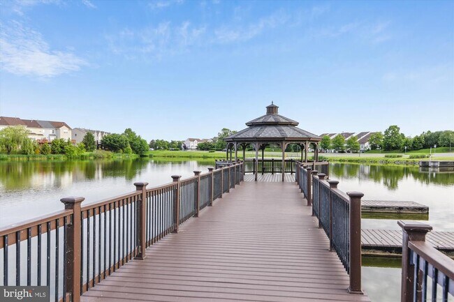 Building Photo - 44030 Gala Cir