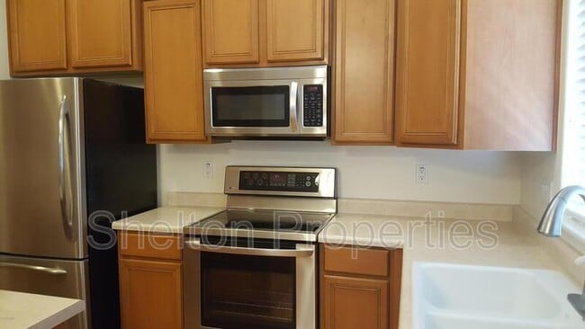 Building Photo - 12620 Segovia Dr