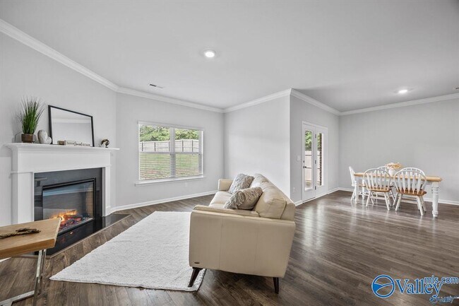 Building Photo - 13348 Golden Hay Cir