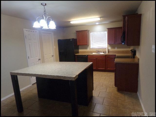 Building Photo - 316 Saunders Dr