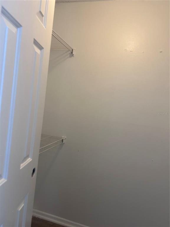 Building Photo - 2608 Spring Hill Dr