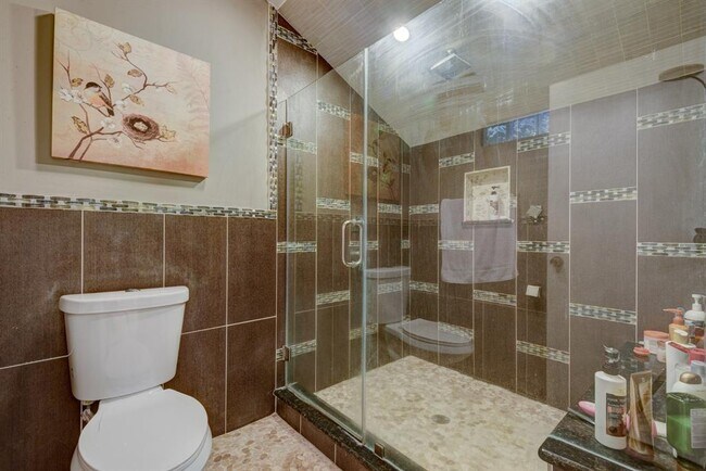 Building Photo - 4734 Post Oak Timber Dr