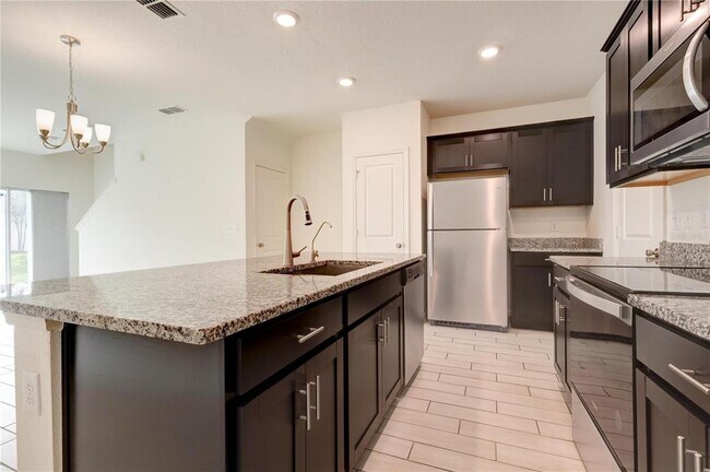Building Photo - 1444 Mirabella Cir