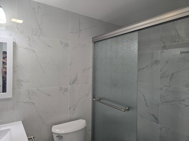 Building Photo - Room Rental in Westminster