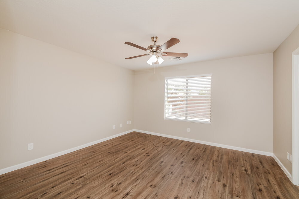 Building Photo - 13006 W Mandalay Ln