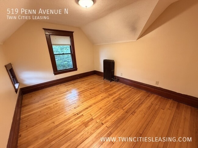 Building Photo - 519 N Penn Ave