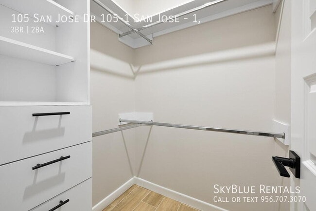 Building Photo - 105 San Jose Dr